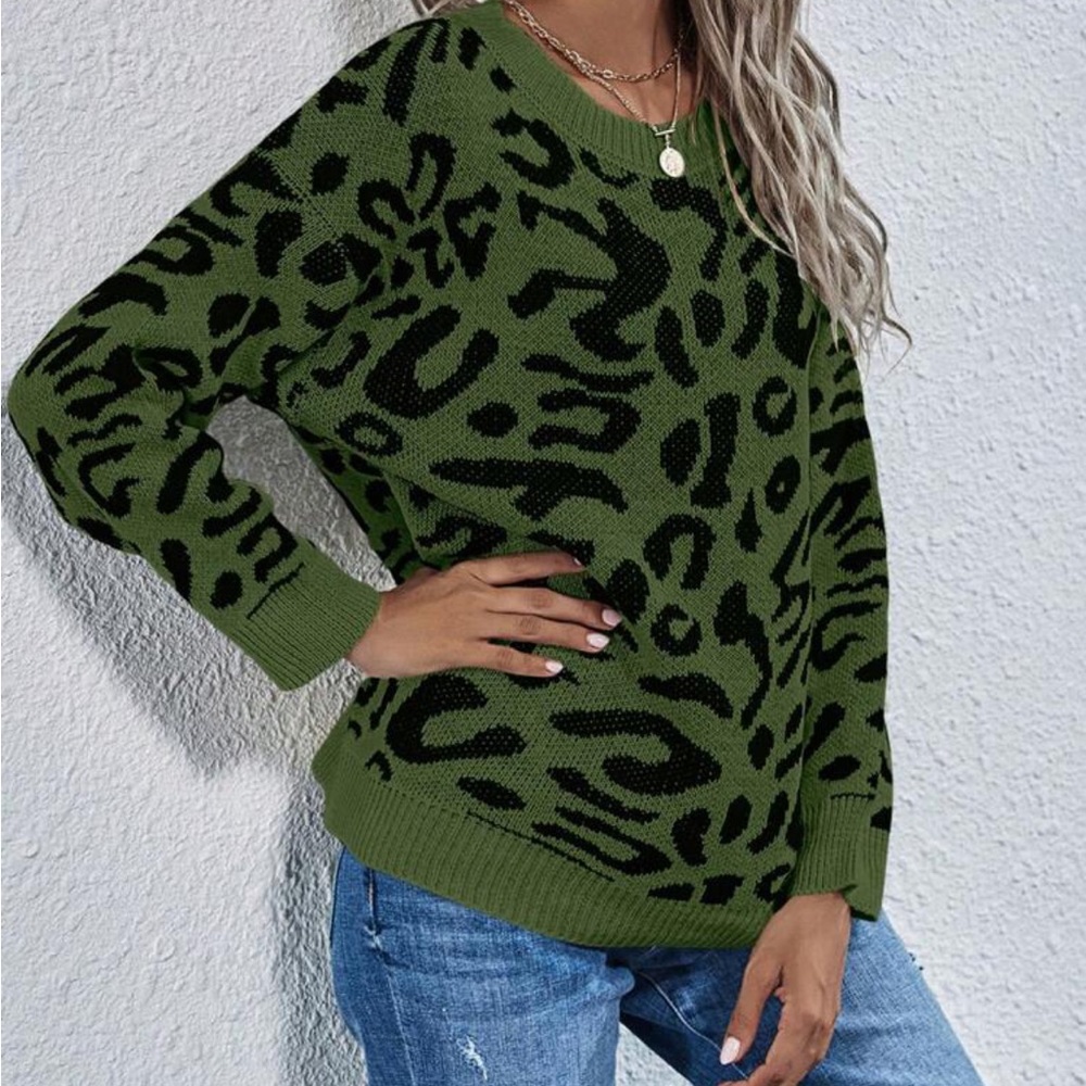 Cozy leopard print oversized pullover Sweater - Picture 8 of 8